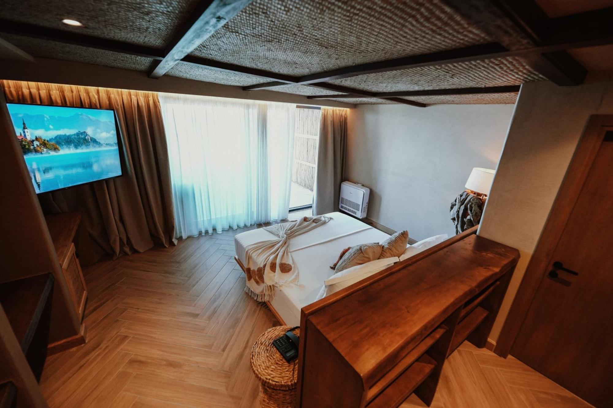 Lost Seaside Hotel Saranda Kültér fotó